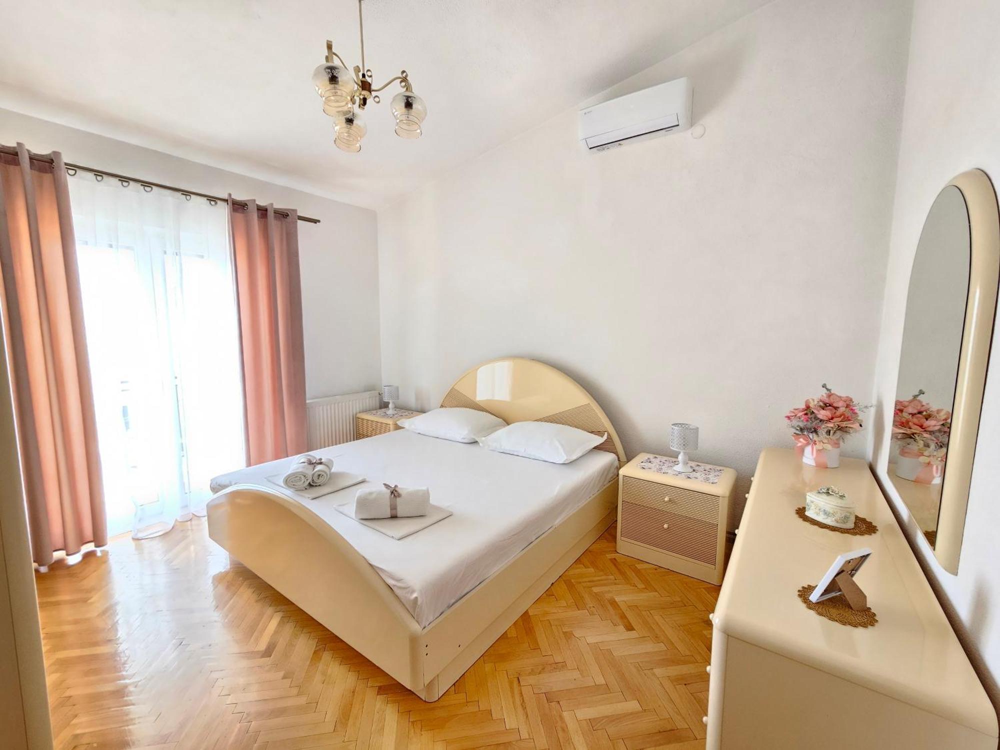 Apartments Brkulj Makarska Exterior foto